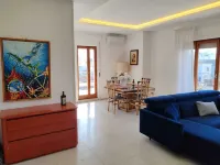 FLOWERFLY BY THE SEA IN SANT'AGNELLO