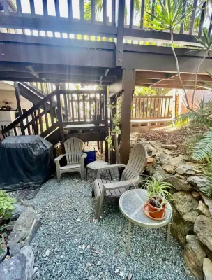 Beachside, Pool, Amazing Views, Excellent Location - 3bedroom/3bathroom Condo