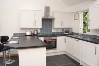 Self Catering Rural Farm Cottage + Heated Pool Cornwall