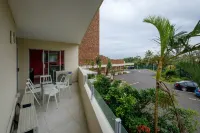 A fantastic modern and spacious apartment right on Umhlanga main Beach
