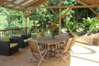 5 ecological bungalows / 1 Access disabled people / 2 bedrooms / wireless / pool Hotels in Le Robert