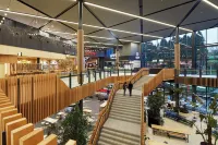 Country Bliss couples oasis, outdoor chiminea in private garden, & sunset deck.