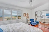 Premier Carlsbad furnished 2 bdrm townhouse for rent -ocean and sunset views