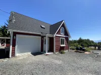 Cozy and Private West Coast Home Hotels near Sandcut Beach