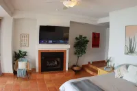 k38 Stunner! Surfer's Paradise - Incredible Views - Private Garage - Adults Only