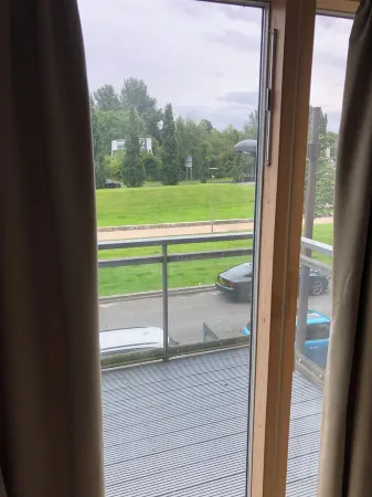 4 Bedroom Apartment Glasgow City Отели рядом с Аэропорт Глазго Прествик