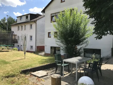 Wooden Roof, 95 qm, 5 Pers Отели в г. Аттендорн