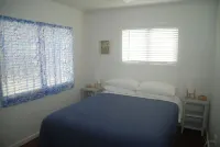 Eleni House at Tikioki Beach - 20metres from the marine sanctuary