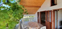 Nice, quiet, and inexpensive family apartment with proximity to sandy beach Hotels in Privlaka