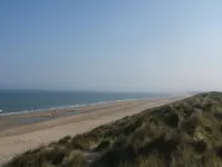 Minutes from Irelands #1 Beach!!