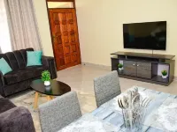 Stylish fully furnished 2 bedroom  2 bath in Kitale 5 min from city center Hotels in Kitale
