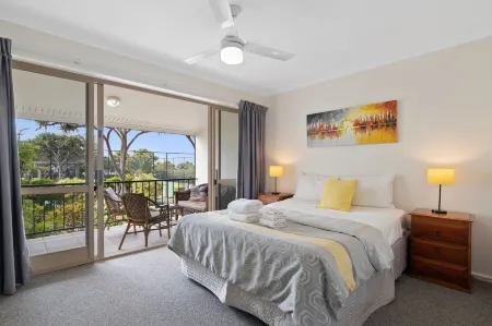 Beach Breakers Resort