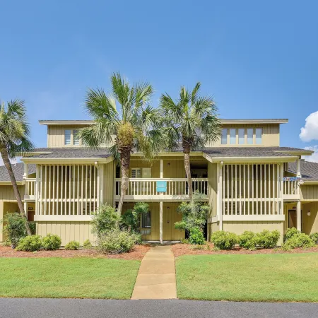 Stewart House in the Beautiful SeaScape Resort