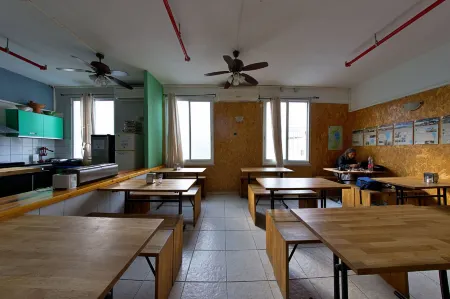Tiberias Hostel Отели рядом с достопримечательностью «Тверия»