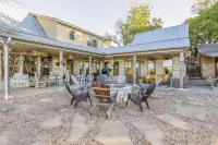 A Barn at the Quarry