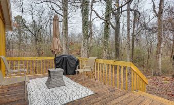 Deck & 2-acre Yard: Quiet Getaway in Crandall!