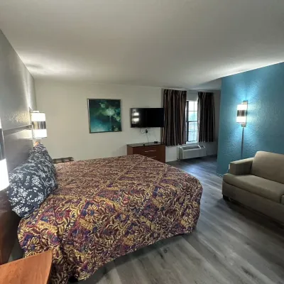 Medical Inn Oklahoma City Hotels near Oklahoma National Guard Museum