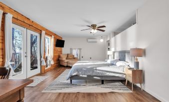 Lakefront Escape On Lake Hudson 5 Bedroom Cabin