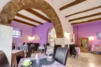 Logis Hotel Restaurant le Domaine de la Régalière Hotels in Générargues