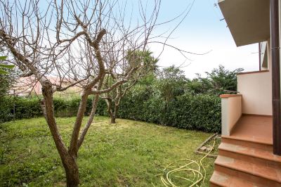 Garden Appartamento Trilocale Da Nina Photo