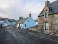 171 Seatown Hotels in Cullen