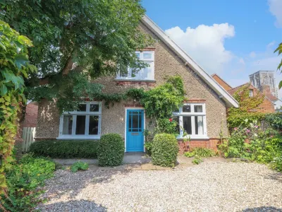 샘파이어 하우스 호이스트 커버트 주변 호텔