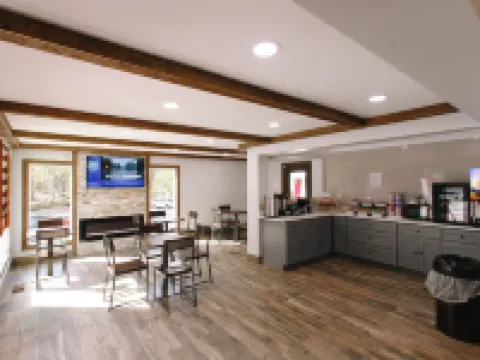 Riverbend Motel & Cabins Hotels in Helen