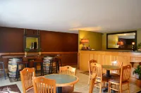 Reid Ridge Lodge Hotels in Mineral Bluff