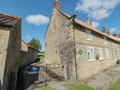 Chapel Cottage Отели рядом с достопримечательностью «Peacock»