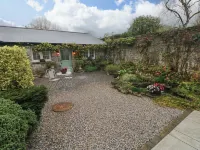 Little Cloud Hotel a Cowbridge