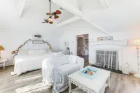 Steps to Shore: Spacious Bethany Beach Retreat Hotels in 