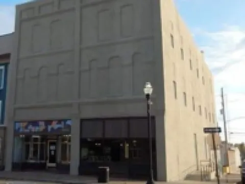 Cameron Suites Hotels in Cameron