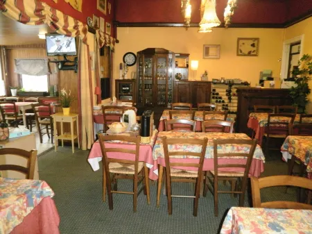 Hôtel de Liège Отели в г. Champlon