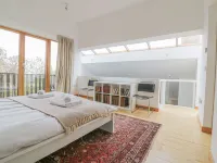 Frater House Hotels in Dickleburgh
