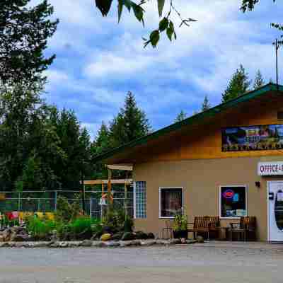 Clearwater Valley Resort Hotel Exterior
