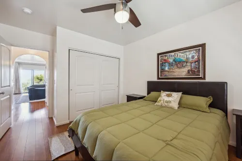 Charming Retreat on West Quince Street 2 Bedroom Condo by Redawning