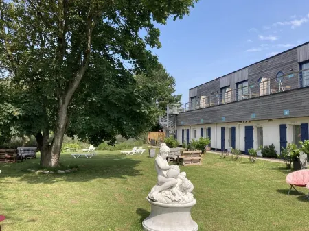 Hôtel des Argousiers Отели в г. Амблетёз