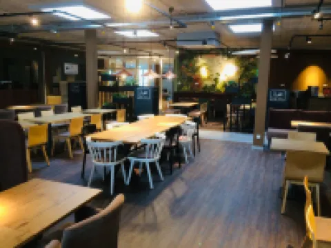 Adesso Hotel Göttingen - Pay at Property on Arrival-Ihr Automatenhotel in Göttingen