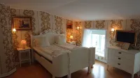 Garvaregården Hotel , B&B Och Café Hotel di Askersund O
