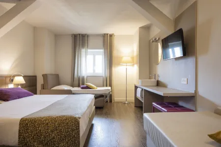 Hotel Alexandra Отели в г. Magadino