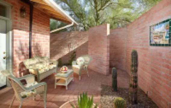 Cactus Cove Bed and Breakfast Inn