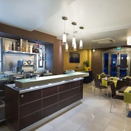 Melqart Hotel