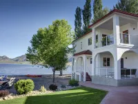 Sandy Beach Suites Hotels in Osoyoos