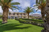 Nefeli Studios Hotels in 