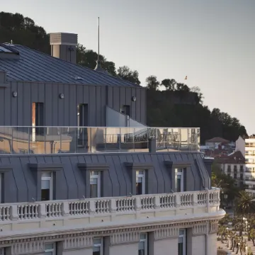 Hotel de Londres y de Inglaterra Отели рядом с достопримечательностью «Пляж Ла-Конча»