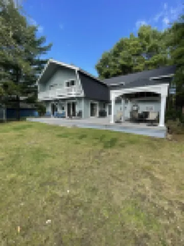 Camp Sandbar Limit 12 4 Bedroom Home by RedAwning