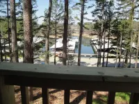Mountain Harbor Two Bedroom Lodge Cottage Hotels in Mount Ida