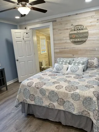 Smith Lake Vacation Rental