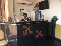 Millenium Manor Hotel فنادق في جورج تاون