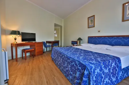 San Raphael Hotel
